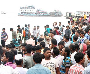 Relatives waiting for bodies of Relatives