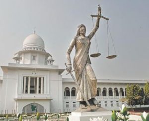supreme court scuplture